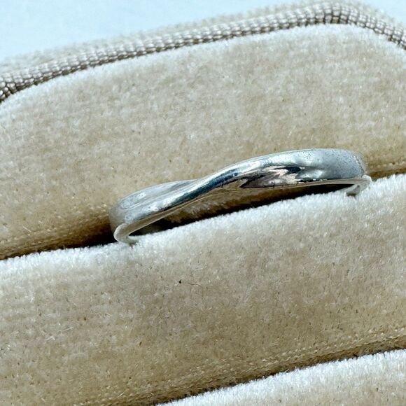 Sterling Silver Minimalist Twisted Simple Band Ring Size 6.5 Signed - Picture 5 of 10